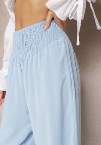 Renee - Jasnoniebieskie Spodnie Kuloty High Waist z Gumką w Talii Lipadre. Stan: podwyższony. Kolor: niebieski. Długość: krótkie