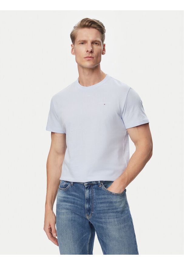 Tommy Jeans T-Shirt Linear Chest DM0DM21780 Niebieski jasny Slim Fit. Kolor: niebieski. Materiał: bawełna
