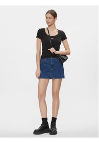 Tommy Jeans T-Shirt Tjw Slim Badge Rib Tee Ss DW0DW17396 Czarny Slim Fit. Kolor: czarny. Materiał: bawełna