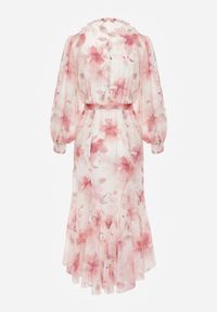 Born2be - Różowa Zwiewna Sukienka z Długim Rękawem Falbanami i Wiązanym Paskiem Aezera. Okazja: na co dzień, do pracy, na randkę. Kolor: różowy. Materiał: jeans, zamsz, poliester. Długość rękawa: długi rękaw. Typ sukienki: proste. Styl: casual, klasyczny, elegancki #2