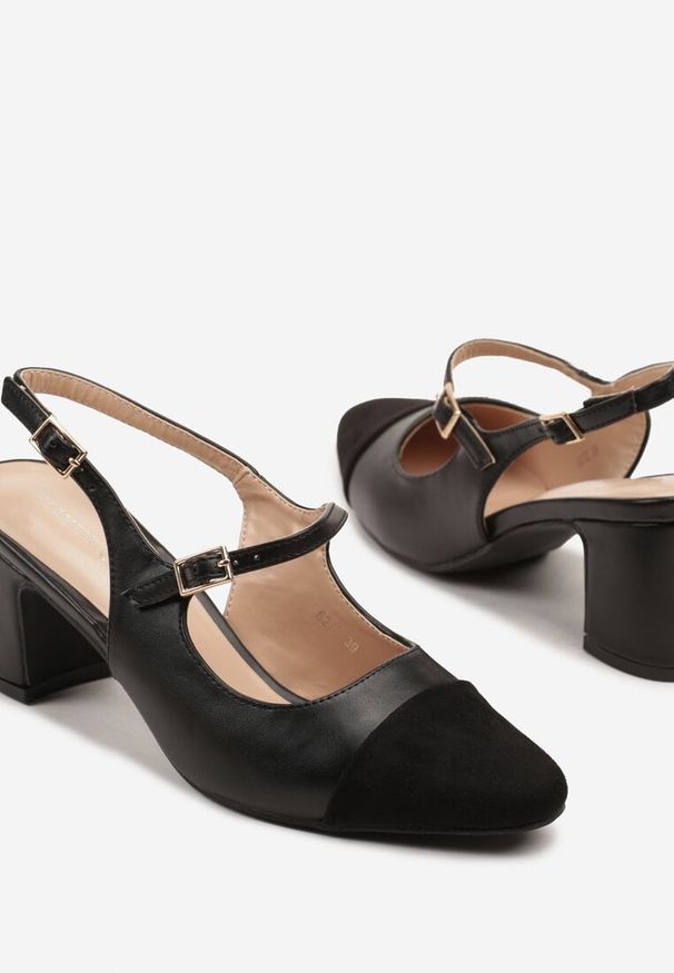 Born2be - Czarne Sandały na Obcasie z Odkrytą Piętą i Ozdobnym Paskiem Divoria. Okazja: na co dzień. Zapięcie: pasek. Kolor: czarny. Materiał: jeans. Obcas: na obcasie. Styl: elegancki, casual. Wysokość obcasa: średni