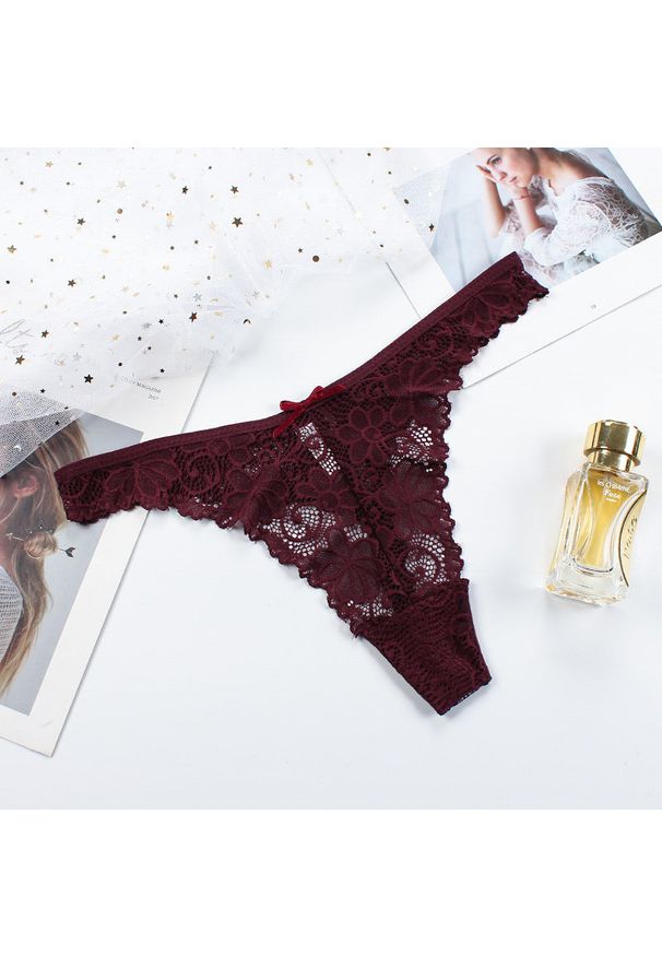 Intica - Stringi koronkowe z delikatnej koronki na specjalne okazje Teena. Kolor: czerwony. Materiał: koronka. Wzór: koronka