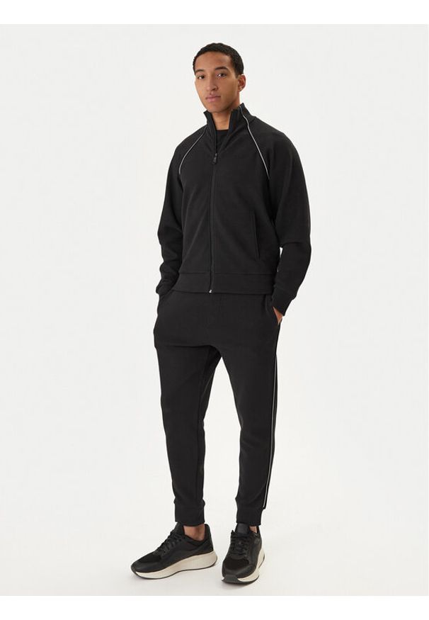 BOSS Dres 50555906 Czarny Regular Fit. Kolor: czarny. Materiał: syntetyk, bawełna