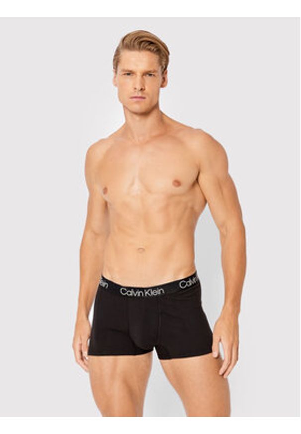 Calvin Klein Underwear Komplet 3 par bokserek 000NB2970A Czarny. Kolor: czarny. Materiał: bawełna, syntetyk