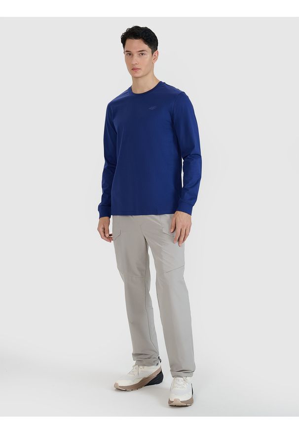 4f - 4F Longsleeve regular gładki męski - granatowy XL. Okazja: na co dzień. Kolor: niebieski. Materiał: dzianina, bawełna, jersey. Długość rękawa: długi rękaw. Długość: długie. Wzór: gładki. Styl: klasyczny, sportowy, casual