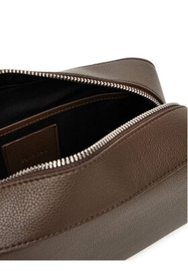 Calvin Klein Kosmetyczka Micropebble Washbag/Dopp Kit LV04D1036G Brązowy. Kolor: brązowy. Materiał: skóra