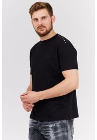 Valentino Garavani - VALENTINO Czarny t-shirt męski z ćwiekami. Kolor: czarny. Materiał: prążkowany #4