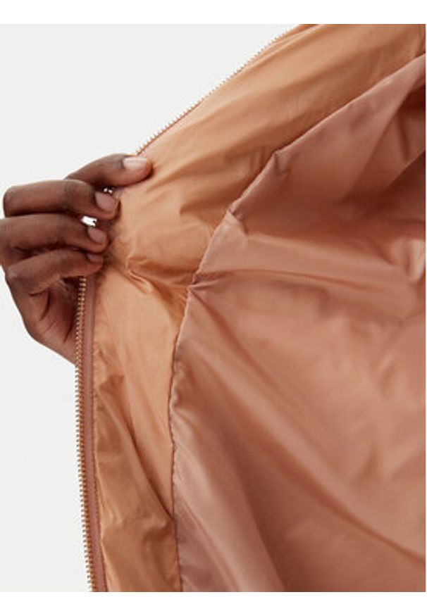 Liu Jo Kurtka zimowa TF4154 TS072 Beżowy Regular Fit. Kolor: beżowy. Materiał: syntetyk. Sezon: zima