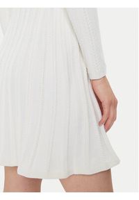 Guess Sukienka dzianinowa W5BK79 Z3902 Beżowy Regular Fit. Kolor: beżowy. Materiał: syntetyk #2