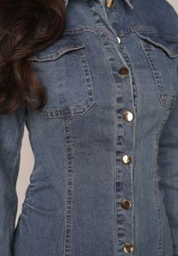 Born2be - Niebieska Jeansowa Sukienka Koszulowa o Taliowanym Kroju Neveala. Okazja: na co dzień. Kolor: niebieski. Materiał: jeans. Typ sukienki: koszulowe. Styl: klasyczny, casual. Długość: midi #6