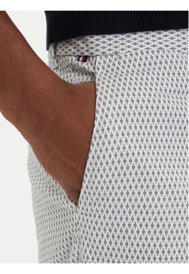 TOMMY HILFIGER - Tommy Hilfiger Szorty materiałowe Dover Print MW0MW42353 Biały Slim Fit. Kolor: biały. Materiał: bawełna. Wzór: nadruk