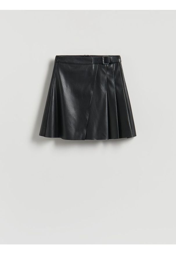 Reserved - Spódnica mini z imitacji skóry - czarny. Kolor: czarny. Materiał: skóra