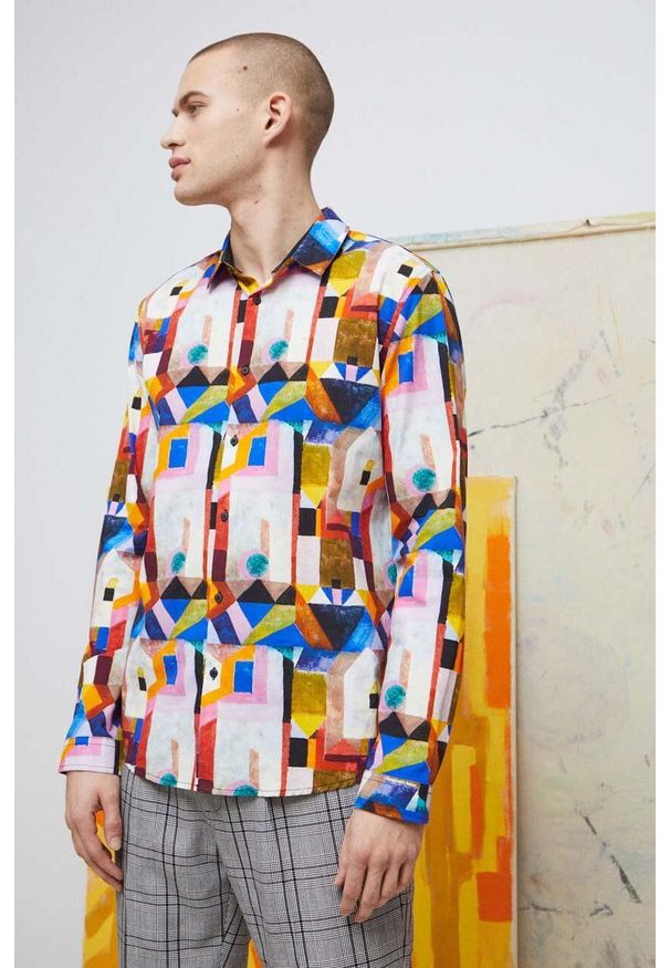 medicine - Medicine koszula męska kolor multicolor regular z kołnierzykiem klasycznym. Typ kołnierza: kołnierzyk klasyczny. Materiał: tkanina. Długość rękawa: długi rękaw. Długość: długie. Styl: klasyczny