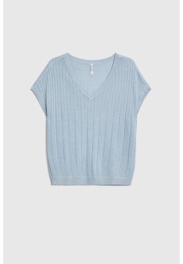 MOODO - Sweter z krótkimi rękawami błękitny. Kolor: niebieski. Materiał: wiskoza. Długość rękawa: krótki rękaw. Długość: krótkie