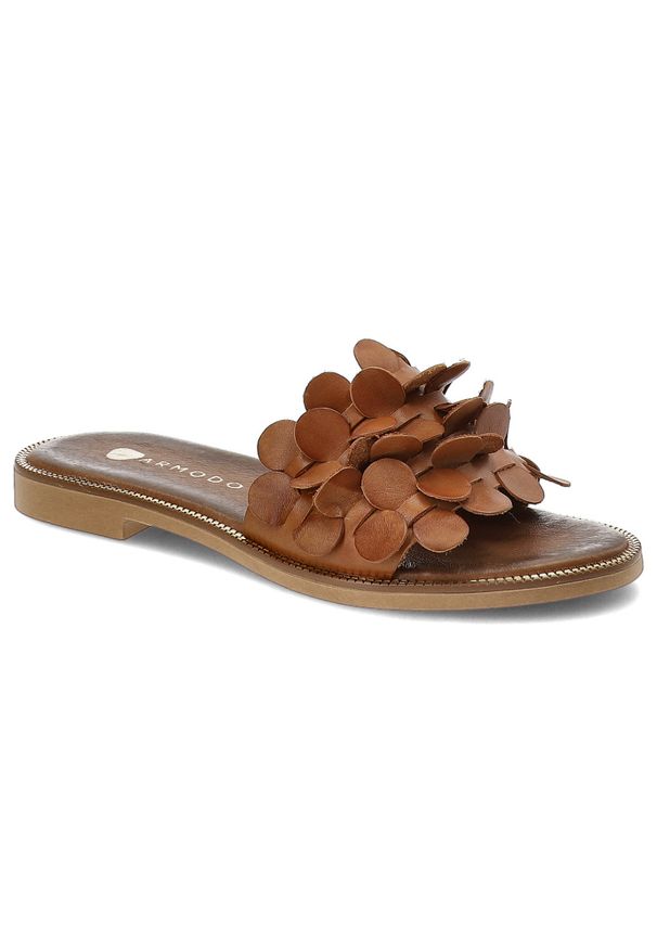 Brązowe Klapki Armodo Stylowe Obuwie Damskie. Kolor: brązowy. Materiał: skóra. Wzór: kwiaty, aplikacja. Sezon: lato. Obcas: na płaskiej podeszwie. Styl: elegancki