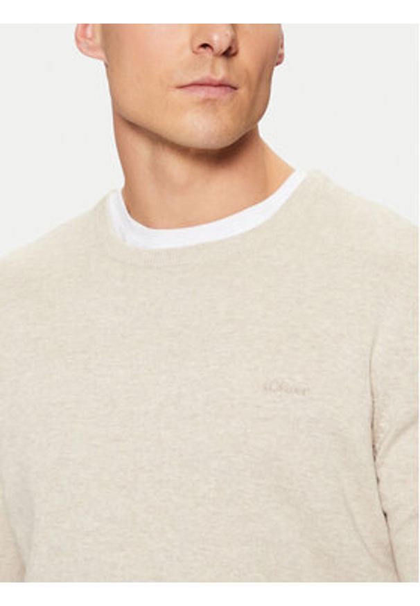 s.Oliver Sweter 2152688 Beżowy Regular Fit. Kolor: beżowy. Materiał: bawełna