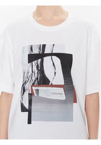 Calvin Klein T-Shirt Photo Print Graphic K20K204995 Biały Relaxed Fit. Kolor: biały. Materiał: bawełna. Wzór: nadruk #4