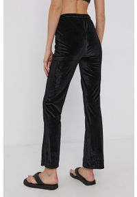 Brave Soul Spodnie damskie kolor czarny. Kolor: czarny. Materiał: dzianina. Wzór: gładki #2