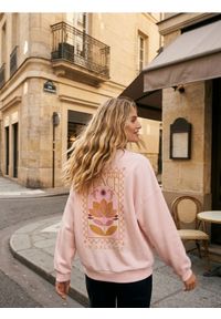 Sinsay - Bluza crewneck z nadrukiem - różowy. Kolor: różowy. Wzór: nadruk #1