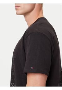 Tommy Jeans T-Shirt Archive Logos DM0DM21584 Czarny Relaxed Fit. Kolor: czarny. Materiał: bawełna #5