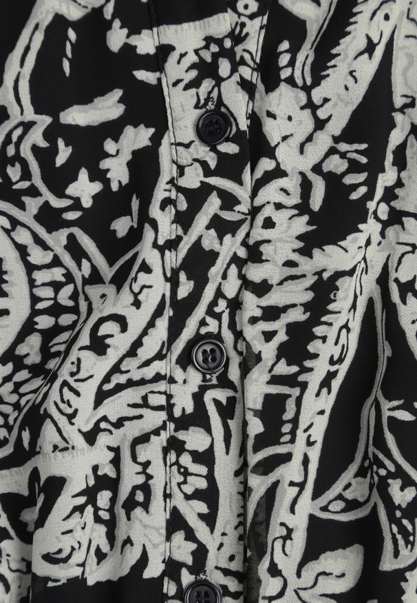 Renee - Beżowo-Czarna Sukienka Rozkloszowana z Wiązanym Paskiem Blerore. Kolor: beżowy. Materiał: materiał. Typ sukienki: koszulowe. Długość: maxi