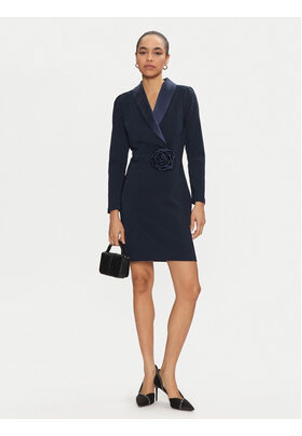 Rinascimento Sukienka koktajlowa CFC0019793002 Granatowy Regular Fit. Kolor: niebieski. Materiał: syntetyk. Styl: wizytowy