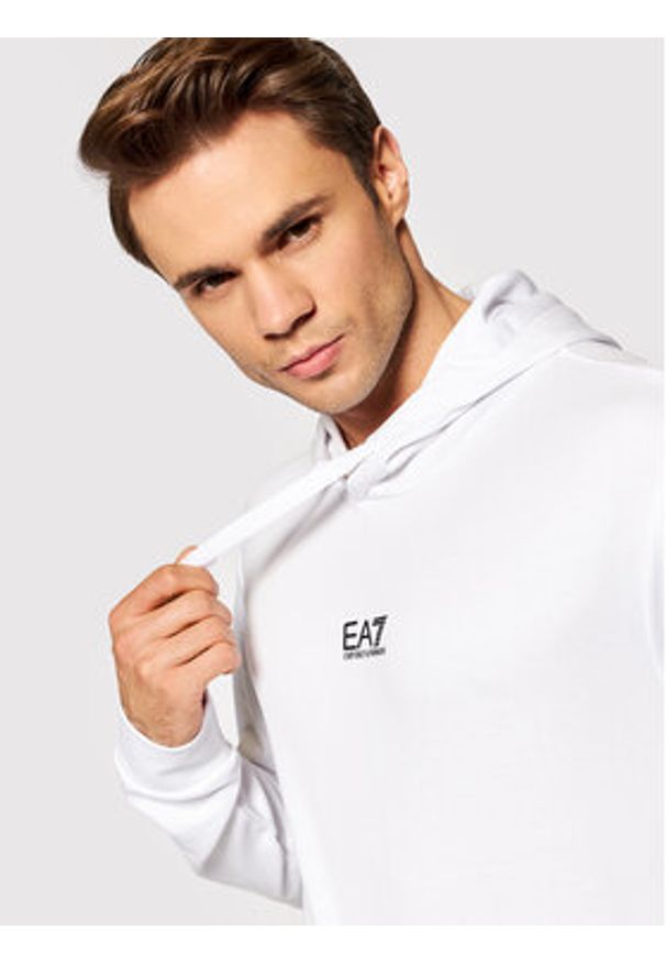 EA7 Emporio Armani Dres 8NPV81 PJ05Z 21BA Biały Regular Fit. Kolor: biały. Materiał: bawełna