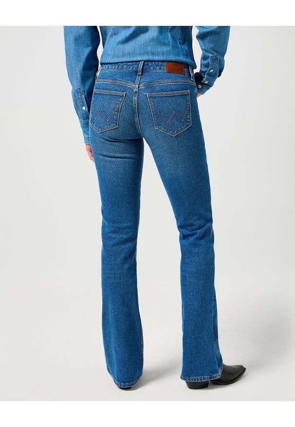 Wrangler - DAMSKIE SPODNIE WRANGLER BOOTCUT VINTAGE BLUE 112356394. Styl: vintage
