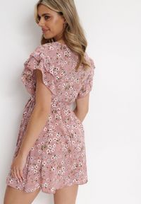 Born2be - Różowa Sukienka Dioete. Kolor: różowy. Materiał: materiał. Wzór: kwiaty #7