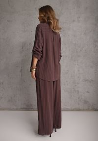 Renee - Brązowy Komplet z Wiskozy i Lnu w Delikatne Prążki Koszula i Spodnie Wide Leg Cliffesa. Kolor: brązowy. Materiał: wiskoza, len. Wzór: prążki #3