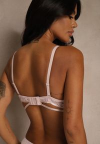 Renee - Różowy Koronkowy Biustonosz w Klasycznym Stylu z Aplikacją Galinassa. Kolor: różowy. Materiał: koronka. Wzór: aplikacja #6