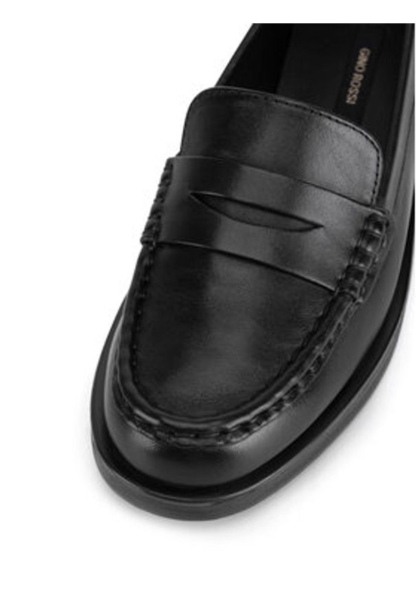 Gino Rossi - GINO ROSSI Mokasyny LUISA-112989 Czarny. Kolor: czarny. Materiał: skóra