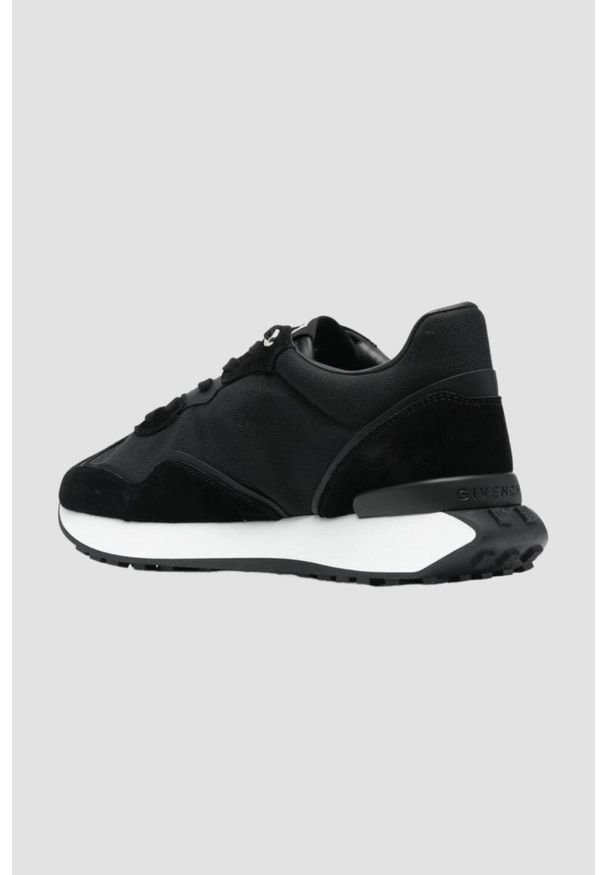 Givenchy - GIVENCHY Czarne sneakersy GIV RUNNER LIGHT, Rozmiar 43,5. Kolor: czarny