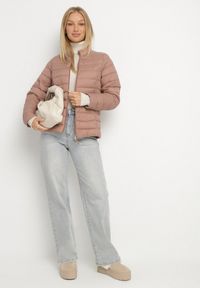 Born2be - Różowa Pikowana Kurtka w Klasycznym Stylu Nelaniel. Okazja: na co dzień. Kolor: różowy. Materiał: jeans. Styl: klasyczny #4