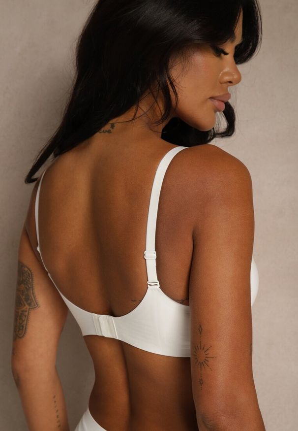 Renee - Biały Gładki Biustonosz z Efektem Push-up Theisithea. Kolor: biały. Materiał: jeans. Rodzaj stanika: push-up. Wzór: gładki