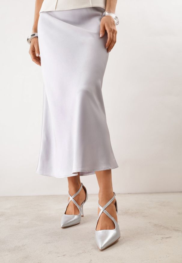 Born2be - Srebrne Szpilki VICES z Paskami w Kształcie X i Skórzaną Wkładką Arriedine. Okazja: na komunię, na wesele, na ślub cywilny. Zapięcie: pasek. Kolor: srebrny. Materiał: skóra. Wzór: paski. Obcas: na szpilce. Styl: elegancki