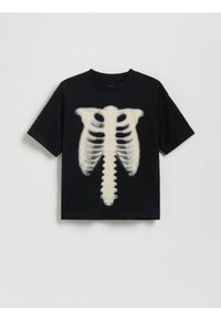 Reserved - Bawełniany t-shirt oversize - czarny. Kolor: czarny. Materiał: bawełna