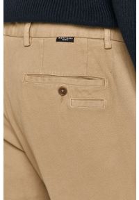 Marciano Guess - Spodnie. Okazja: na co dzień. Kolor: beżowy. Materiał: tkanina. Styl: casual #3