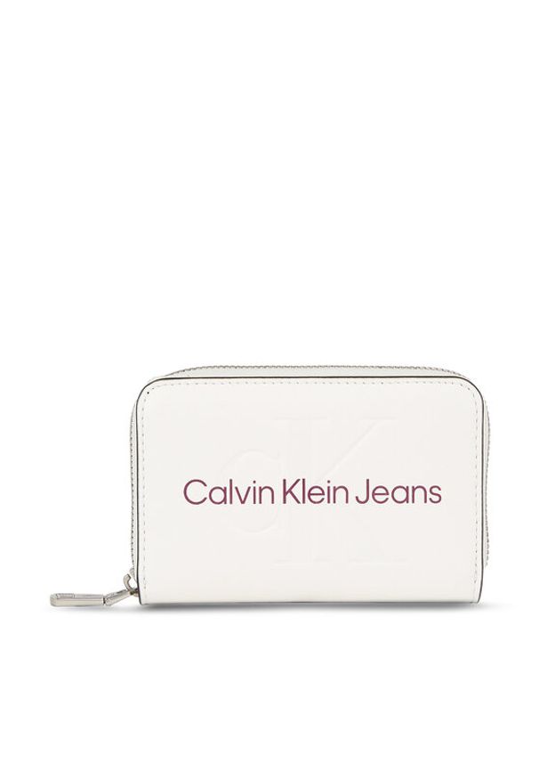 Calvin Klein Jeans Portfel damski Sculpted Med Zip Around Mono K60K607229 Biały. Kolor: biały