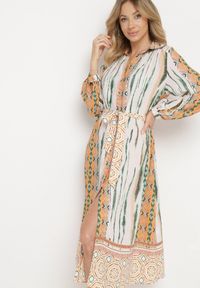 Born2be - Beżowa Sukienka Koszulowa z Mozaikowym Wzorem i Wiązanym Paskiem Lilimea. Okazja: na co dzień. Kolor: beżowy. Materiał: tkanina, jeans. Typ sukienki: koszulowe. Styl: casual, elegancki, klasyczny #1