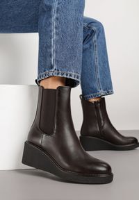 Born2be - Brązowe Botki Sztyblety na Koturnie Fesirea. Okazja: na co dzień. Kolor: brązowy. Materiał: jeans. Obcas: na koturnie. Styl: wizytowy, casual, elegancki #6