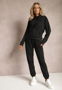 Renee - Czarny Klasyczny Komplet Dresowy z Bluzą Kangurką i Spodniami Typu Jogger Salevia. Kolor: czarny. Materiał: dresówka