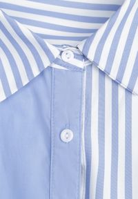 Renee - Niebieska Koszula Wiązana w Talii z Asymetrycznym Dołem w Paski Colle. Kolor: niebieski. Materiał: materiał. Długość rękawa: długi rękaw. Długość: długie. Wzór: paski #3