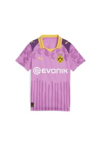 Puma - Młodzieżowa koszulka KIDSUPER × BORUSSIA DORTMUND PUMA. Kolor: różowy. Wzór: kolorowy, geometria. Sport: piłka nożna