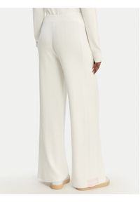 Guess Spodnie dzianinowe V6GB06 Z0651 Biały Regular Fit. Kolor: biały. Materiał: syntetyk #4