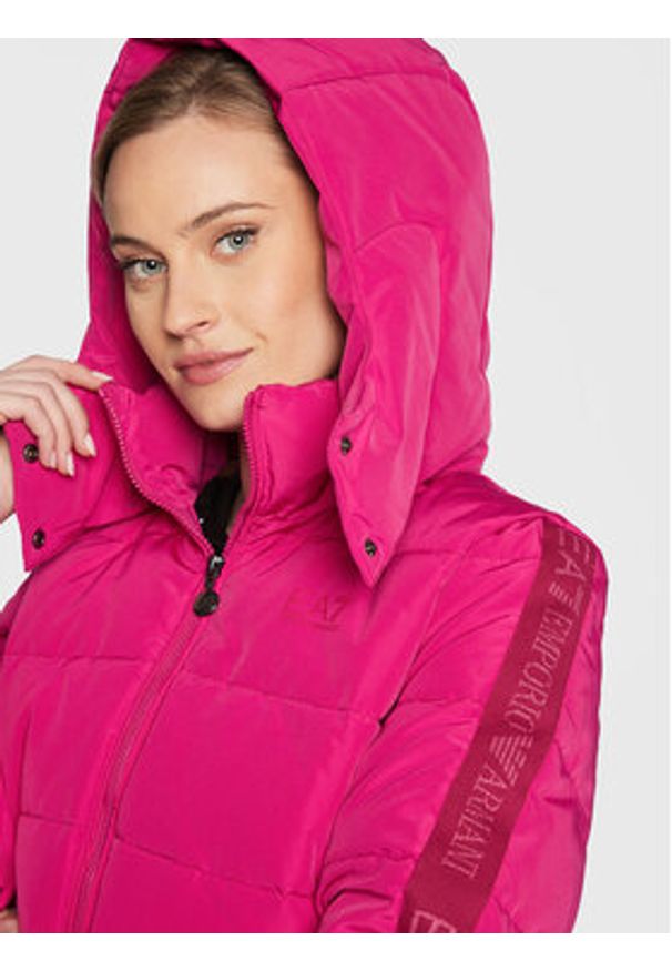 EA7 Emporio Armani Kurtka zimowa 6LTB18 TN8AZ 1443 Różowy Regular Fit. Kolor: różowy. Materiał: syntetyk. Sezon: zima