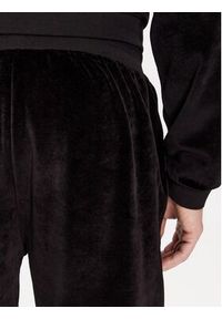 BOSS - Boss Spodnie dresowe Velour 50485849 Czarny Regular Fit. Kolor: czarny. Materiał: bawełna, dresówka, welur