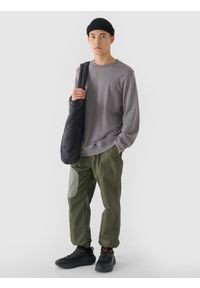 4f - 4F Bluza dresowa nierozpinana bez kaptura męska - szara XXL. Okazja: na co dzień. Typ kołnierza: bez kaptura. Kolor: szary. Materiał: dresówka. Wzór: ze splotem, gładki. Styl: casual, sportowy, klasyczny #2