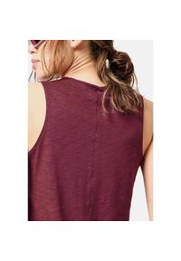 CASALL - Damska Koszulka Sportowa Casall Soft Tank Top Fitness Joga. Kolor: czerwony, brązowy, wielokolorowy. Materiał: tkanina. Sport: fitness, joga i pilates