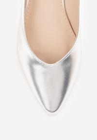 Born2be - Srebrne Pudrowe Sandały Slingback z Noskiem w Szpic Arrilla. Okazja: do pracy, na co dzień, na spotkanie biznesowe, na spacer. Kolor: srebrny. Sezon: lato. Styl: elegancki, biznesowy, klasyczny, casual #9